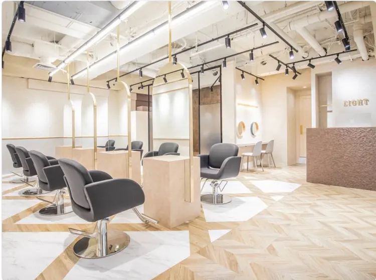 EIGHT white 札幌駅前店【エイト ホワイト】の内観・外観1