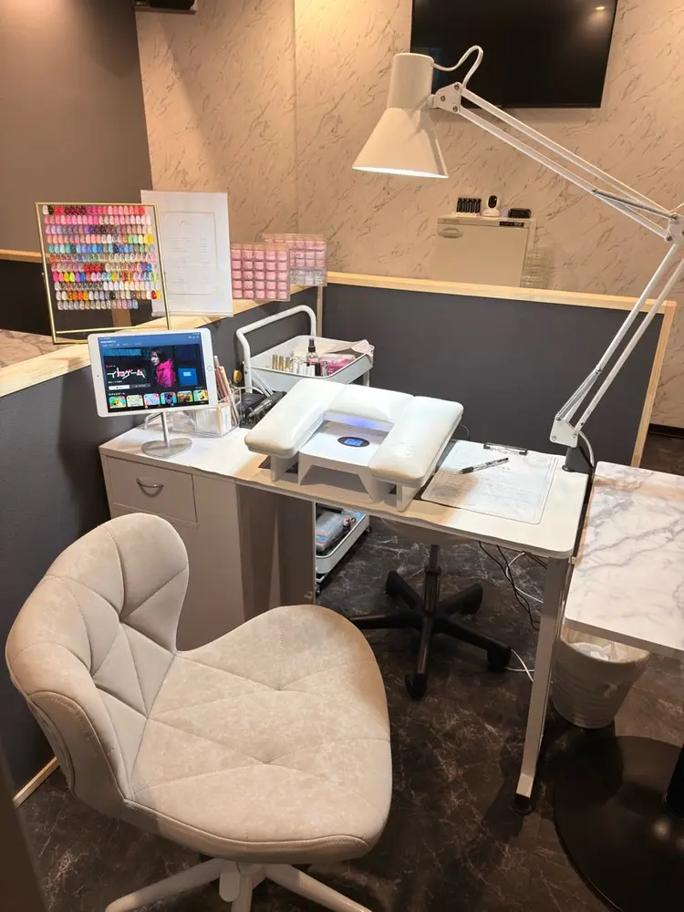 Belle Nailの内観・外観1