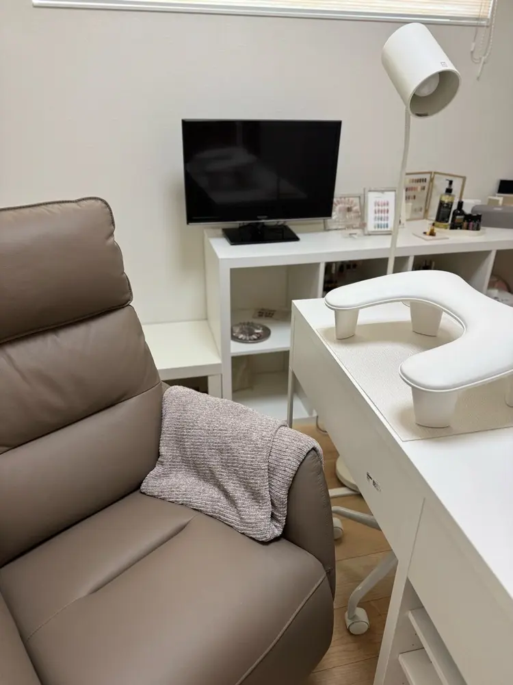 emona nailの内観・外観1