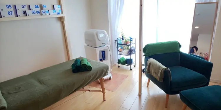 é(acute e)の内観・外観2