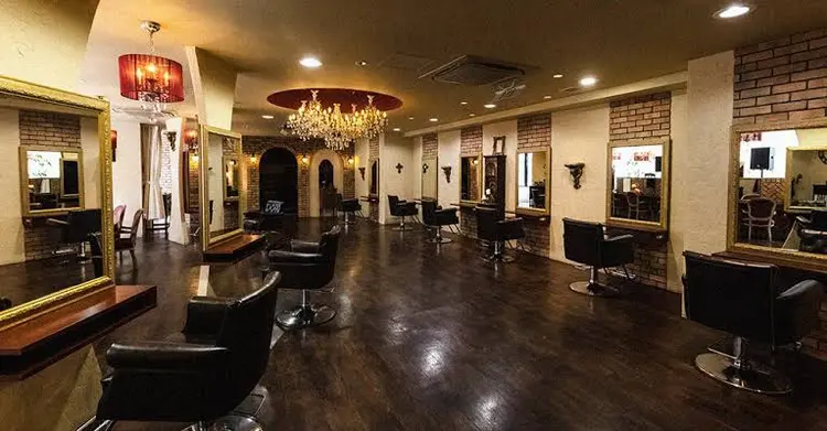 FAVOR警固店の内観・外観1