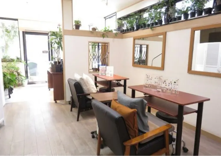 ネイルサロン SLASHの内観・外観1