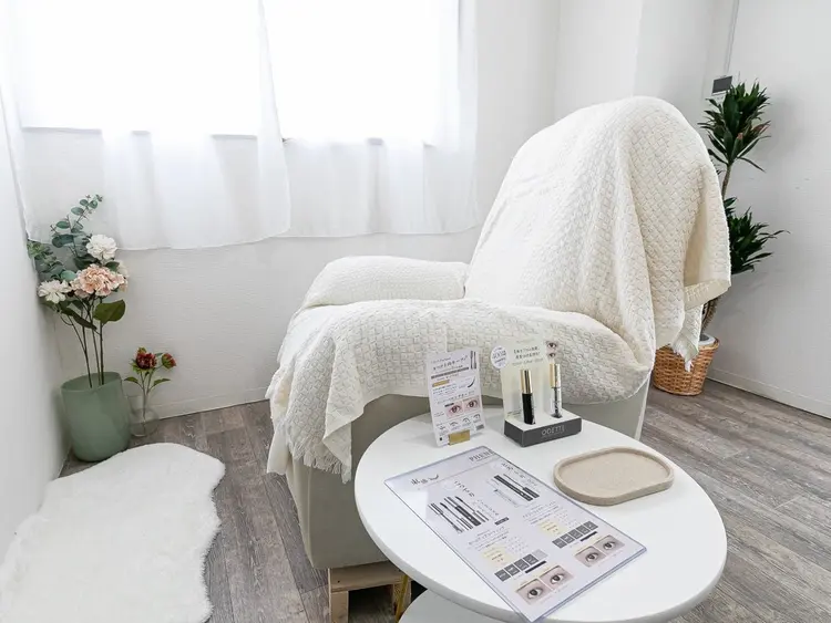 Liberty eyelash salonの内観・外観2