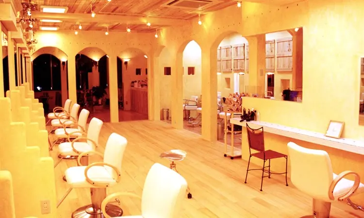 FACE DECO AVEDAの内観・外観1