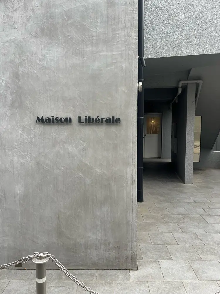 JELLOの内観・外観1