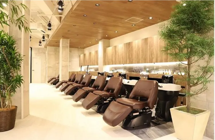 GRANDの内観・外観2