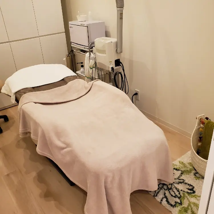 POLA  Miu岸辺店の内観・外観2