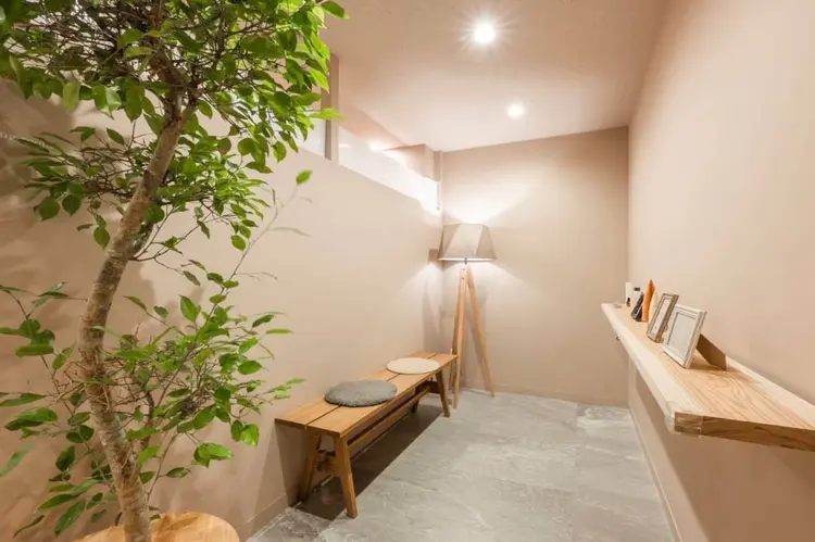 Loeyle  eyelashの内観・外観1