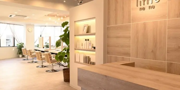 little×nene池袋西口の内観・外観3