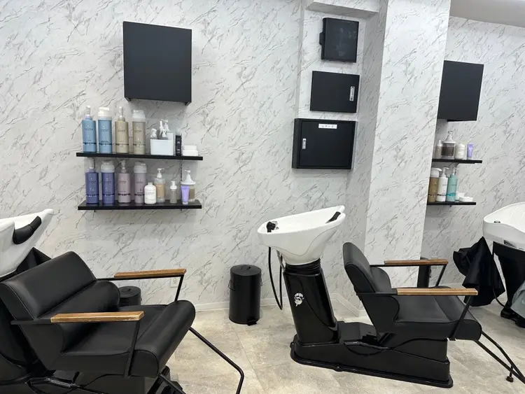 hair salon dot.mooda 韓国風サロン 町田店の内観・外観3