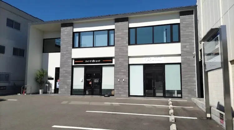 アイブロウRainの内観・外観1