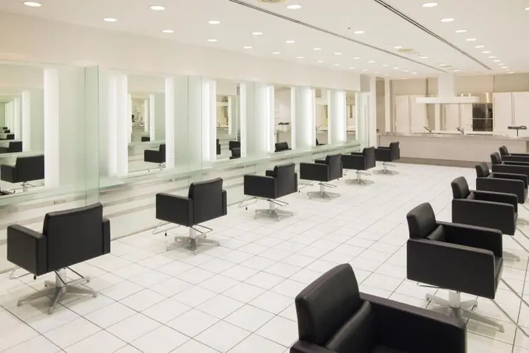 TAYA 丸の内店の内観・外観2