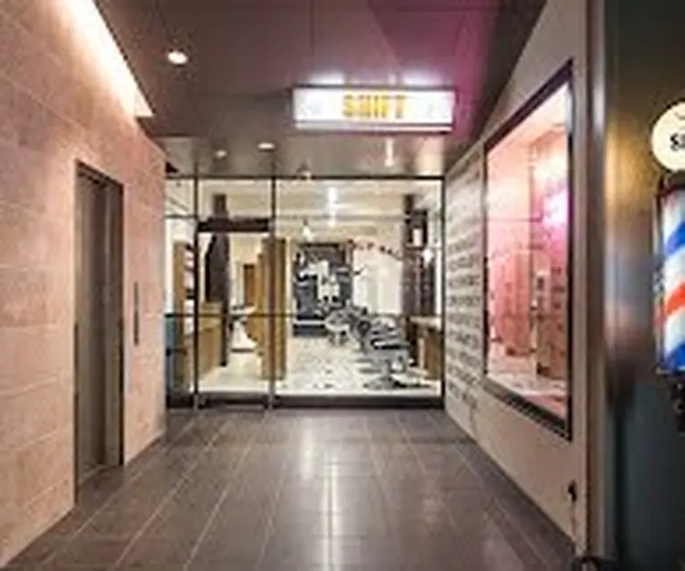 shift 今泉店の内観・外観2