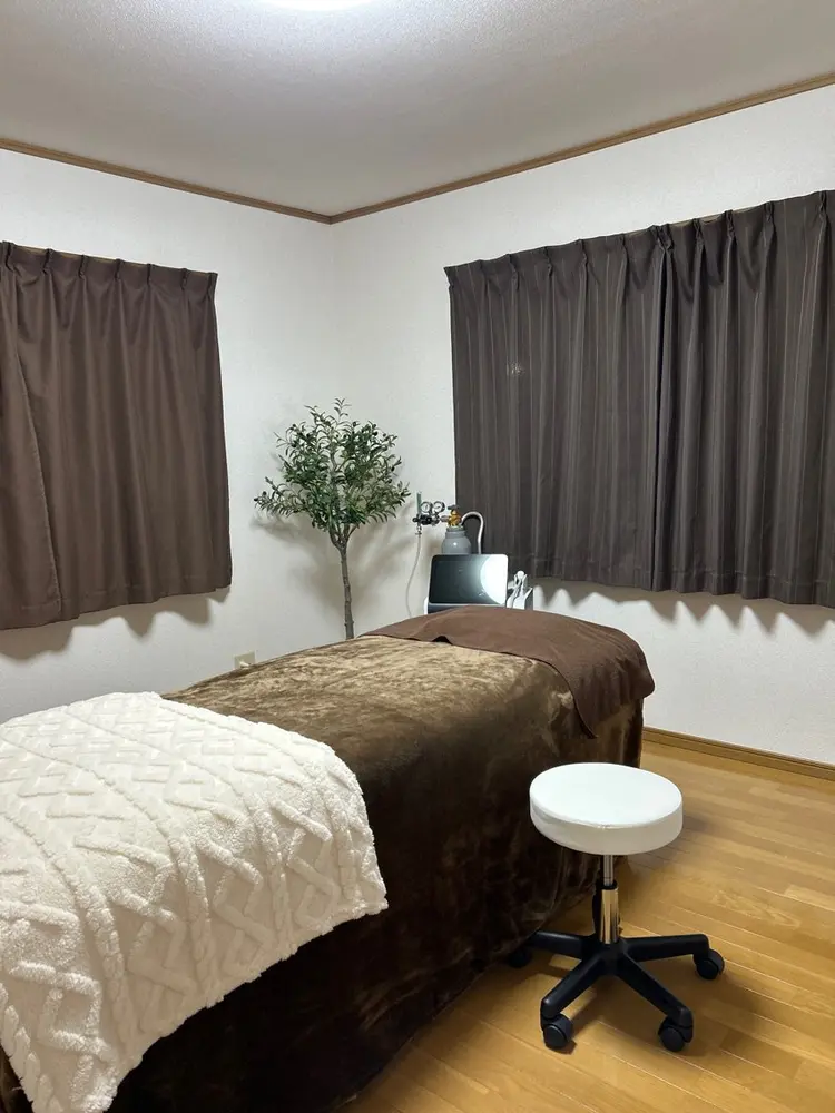 YMA salonの内観・外観1