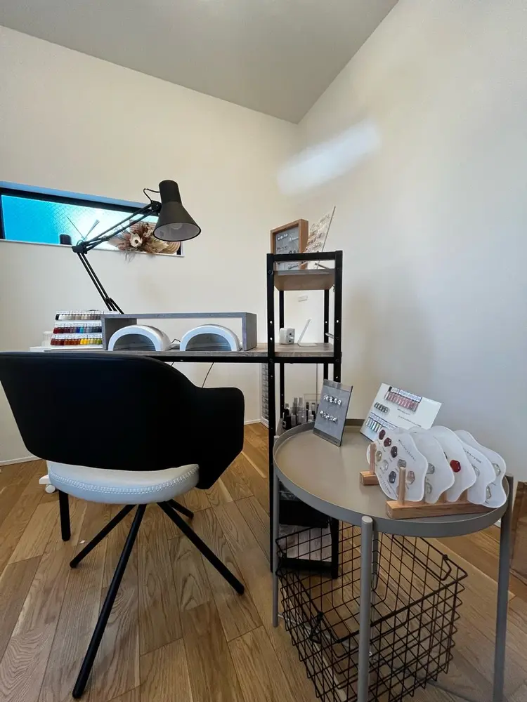nailsalon Rの内観・外観1