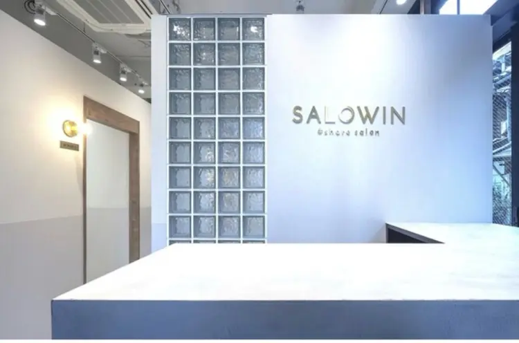 SALOWIN 熊本上通り店の内観・外観1