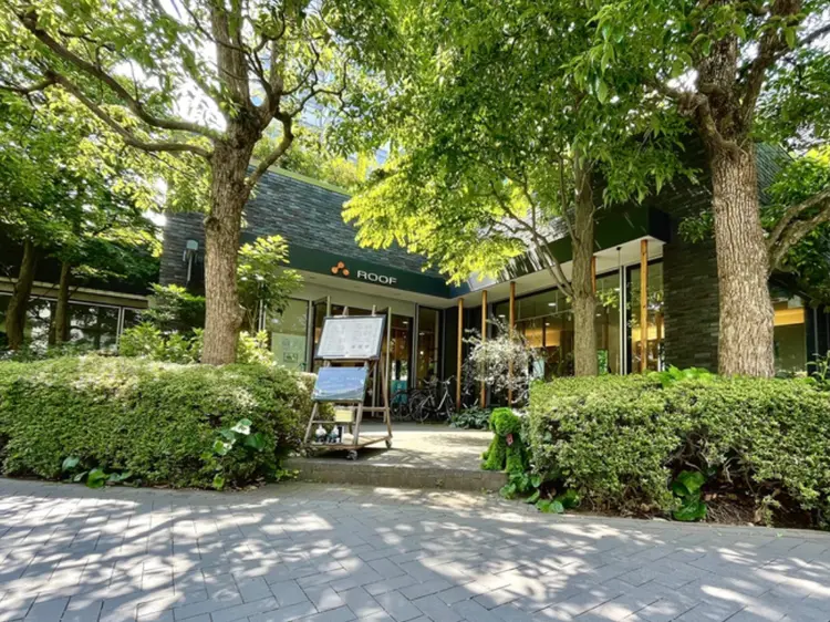 ROOFの内観・外観1