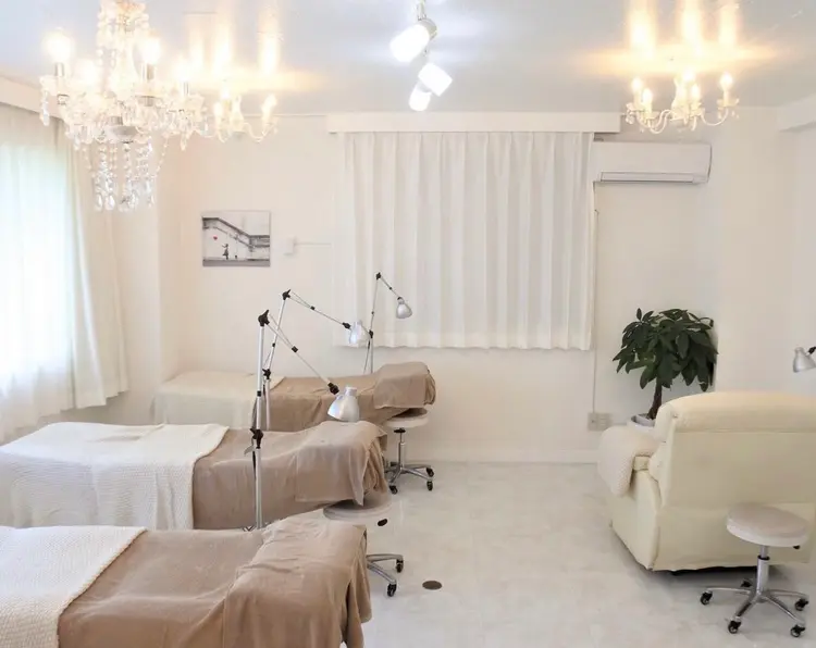 etora 池袋店の内観・外観1