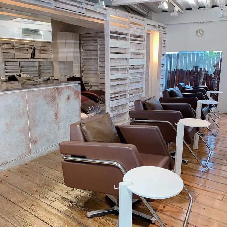 viviell大阪駅前第1ビル店の内観・外観1