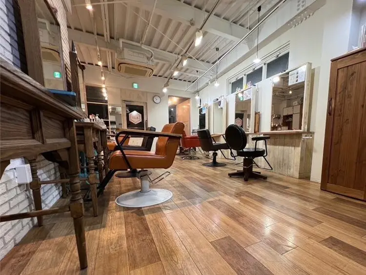 ILA川口店の内観・外観1