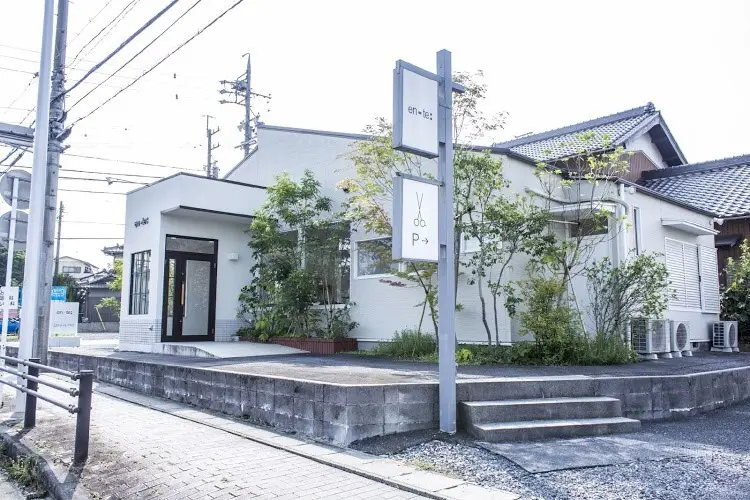 エンテの内観・外観1