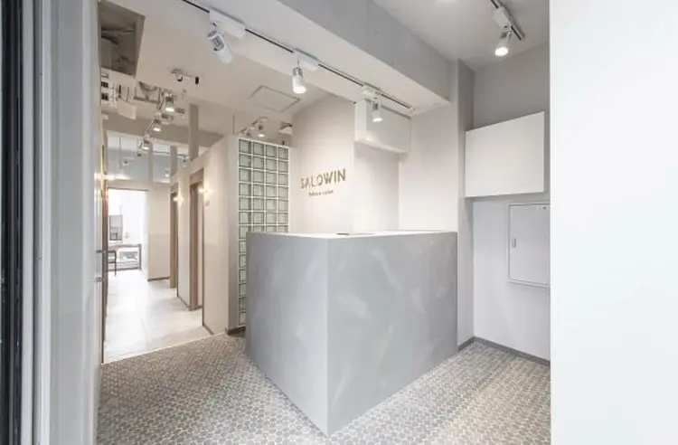 SALOWIN 大宮 crestの内観・外観1
