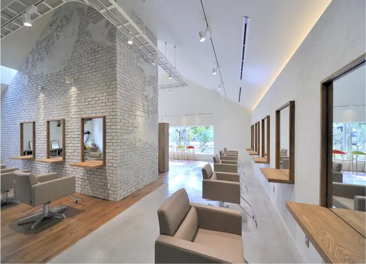 フーコー朝日ヶ丘店の内観・外観2