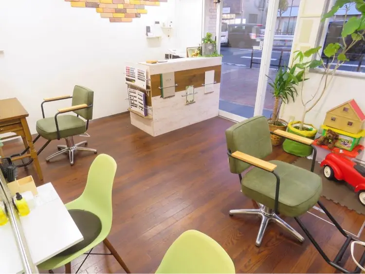 ヘアサロン　シルクの内観・外観2