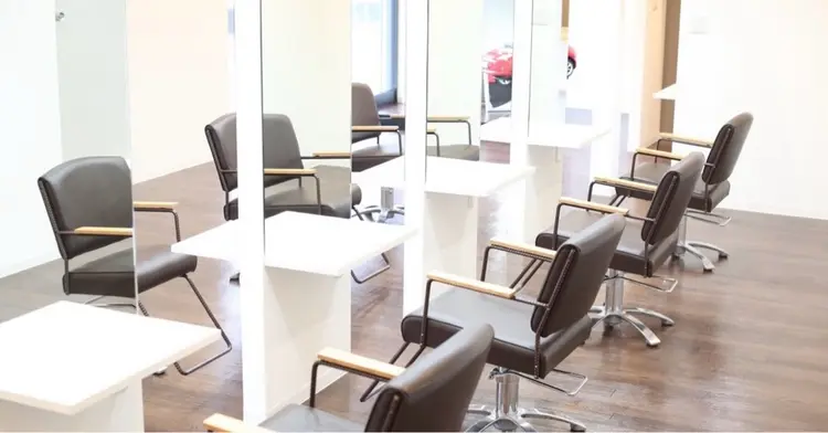 hair&make Riviaの内観・外観3