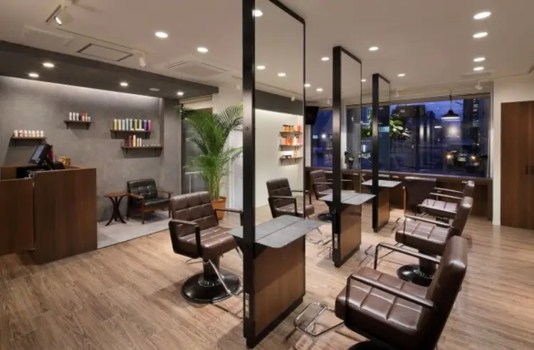 UNCHELの内観・外観2