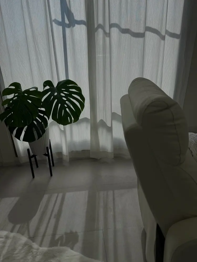 R’browの内観・外観1