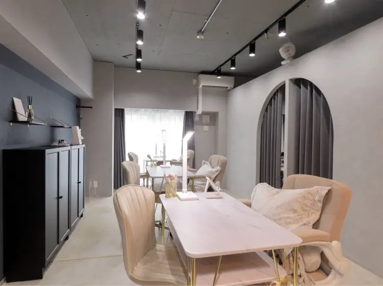 amPURTE omotesandoの内観・外観2