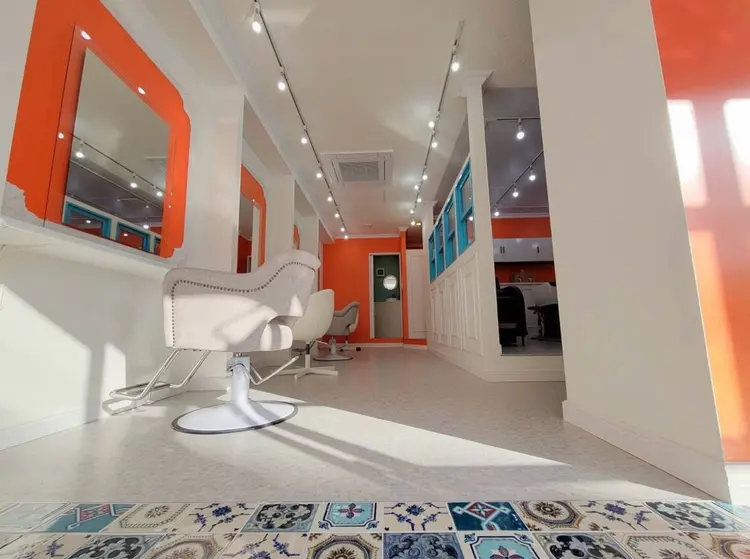 髪質改善トリートメント×白髪ぼかしハイライトカラーTOUKA南流山駅前店【トウカ】の内観・外観1