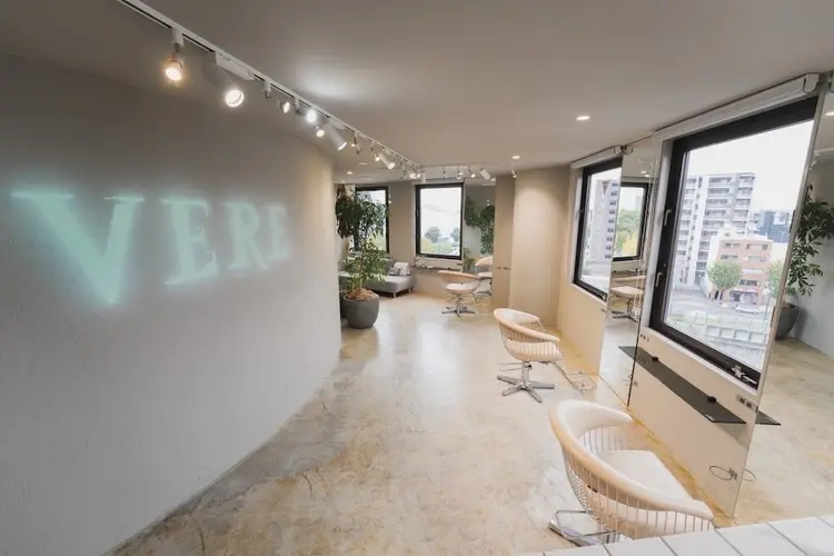 VEREの内観・外観2