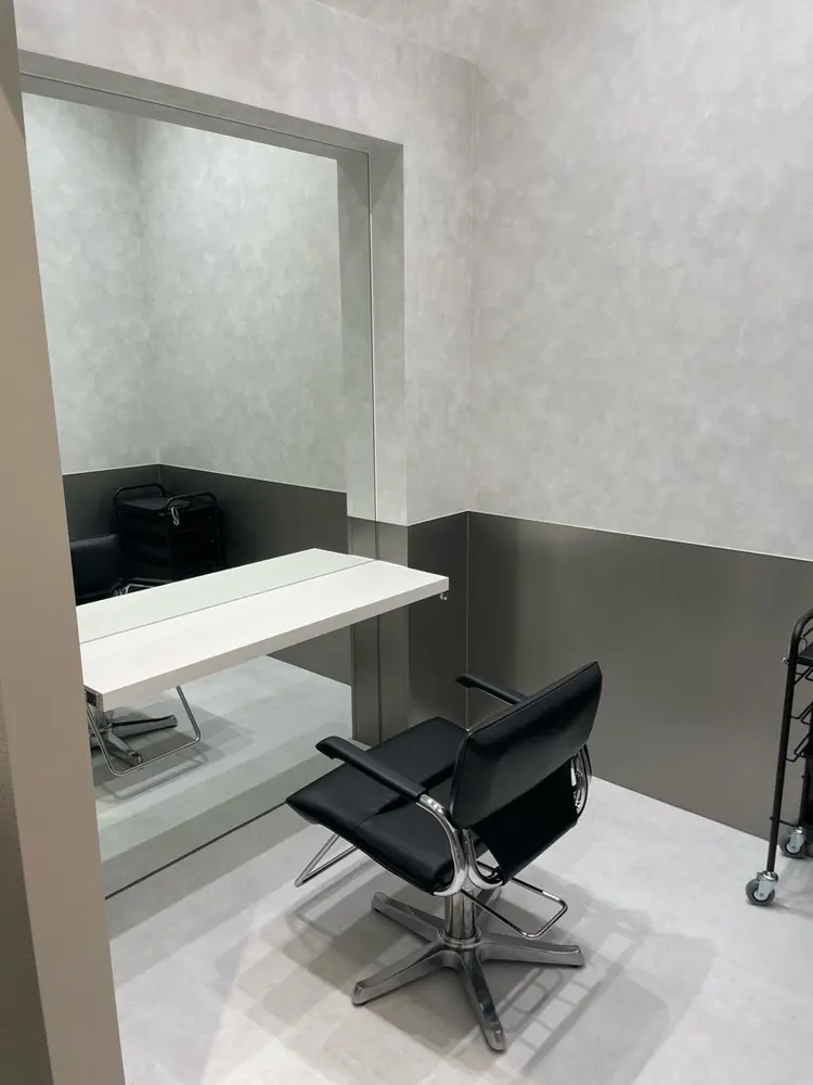 GO TODAY SHAiRE SALON 原宿Vita店の内観・外観1