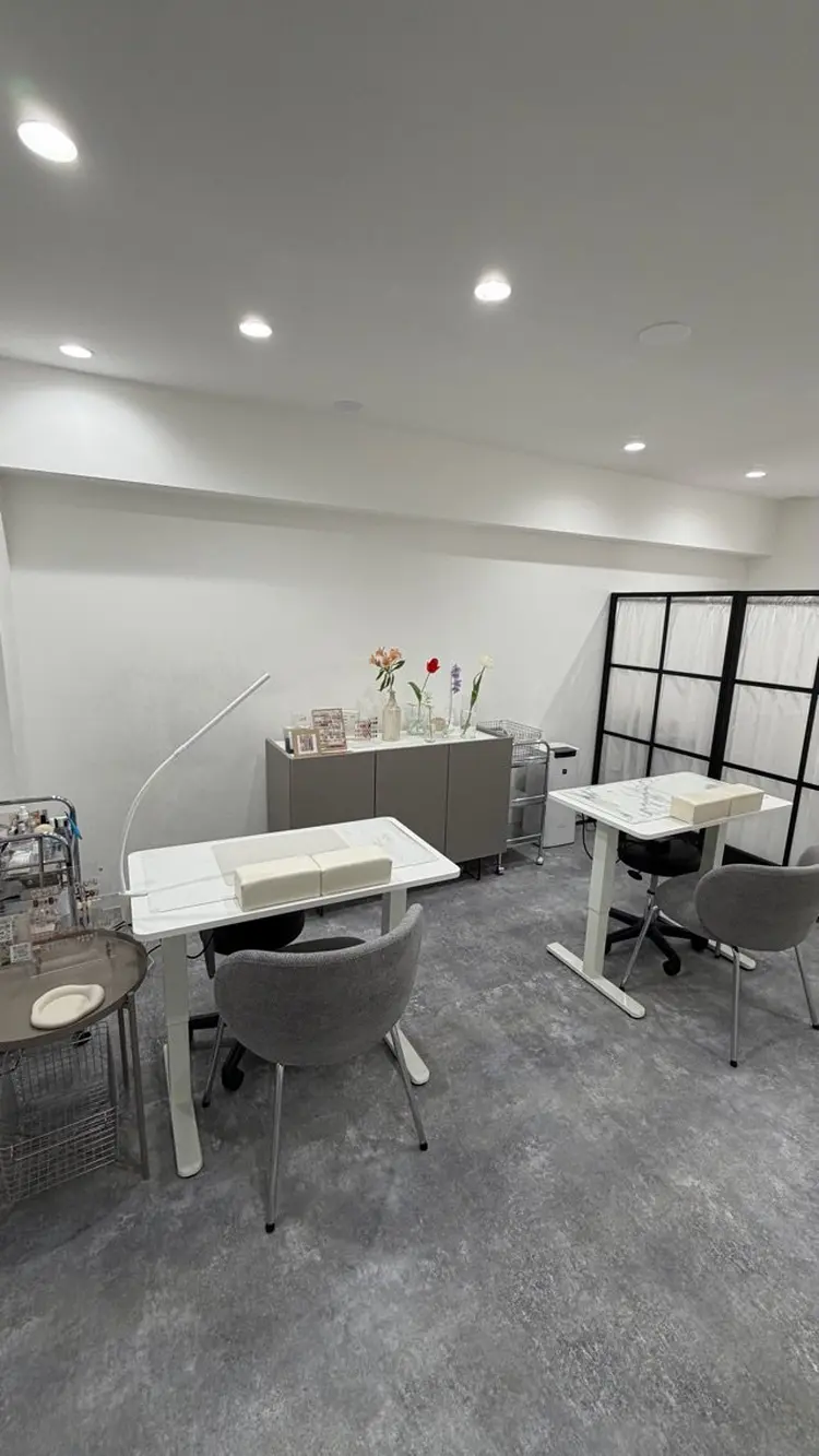 -NAIL SALON-　ETOROの内観・外観1