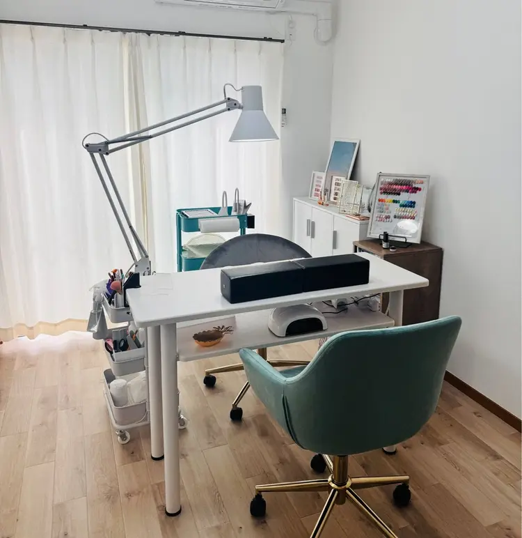 MOA NAILの内観・外観1