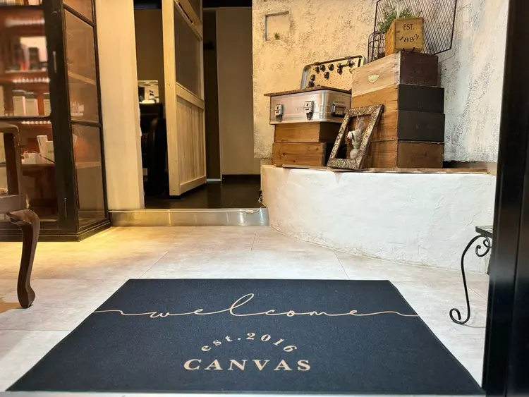 CANVASの内観・外観1