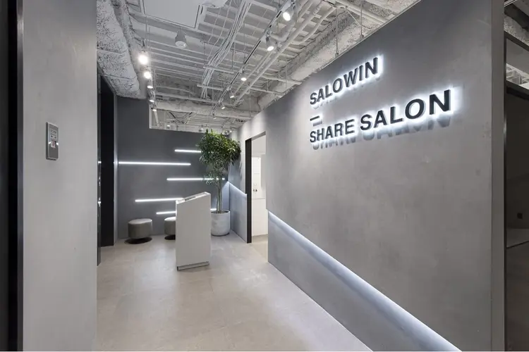 SALOWIN渋谷&NEW店の内観・外観1