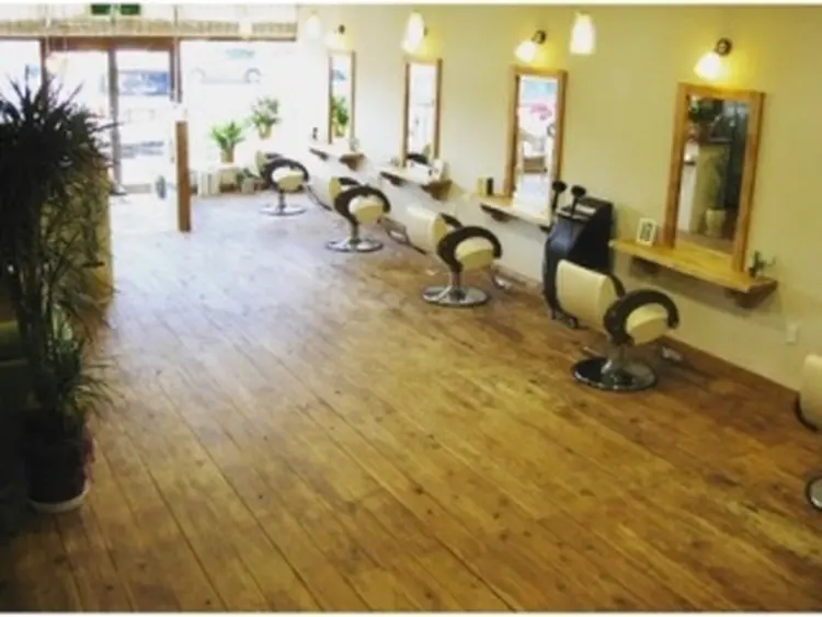 ホールグレンタの内観・外観2