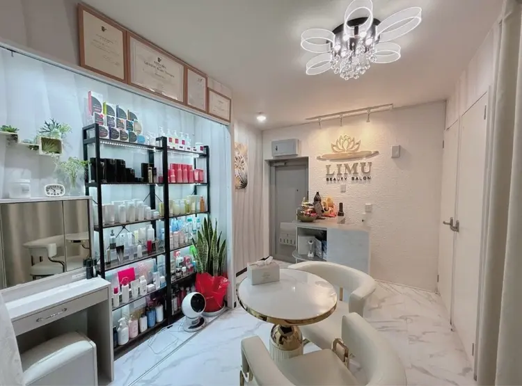 LIMUの内観・外観1