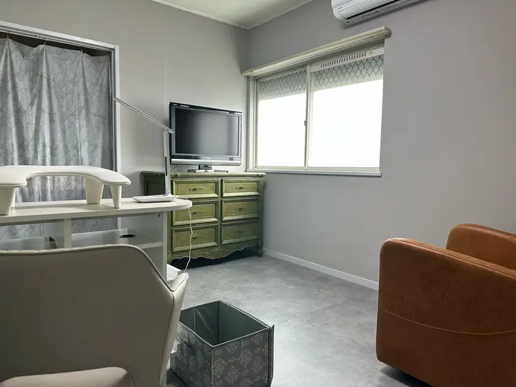 Nail salon mixtureの内観・外観3