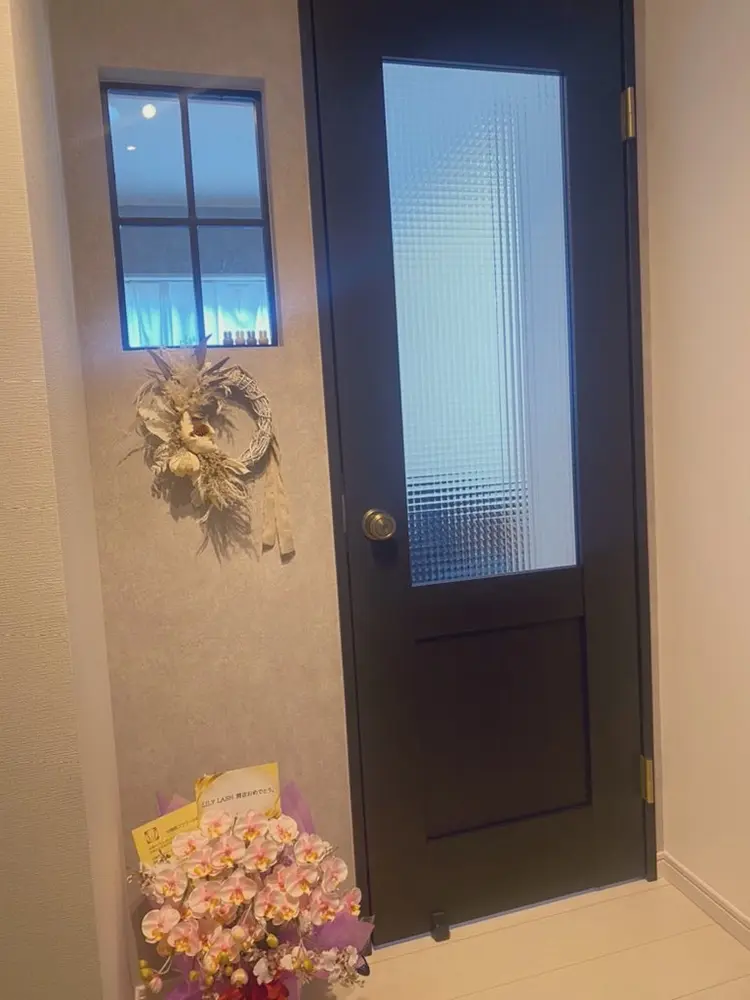 LILY   LASHの内観・外観2