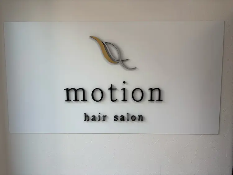 motion  新宿店の内観・外観1