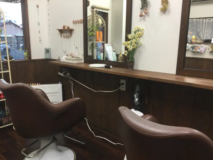 beauty salon 乙沙麗の内観・外観1