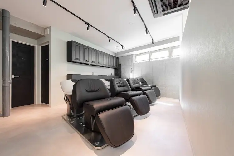 MIRYI by ayala船橋店の内観・外観2