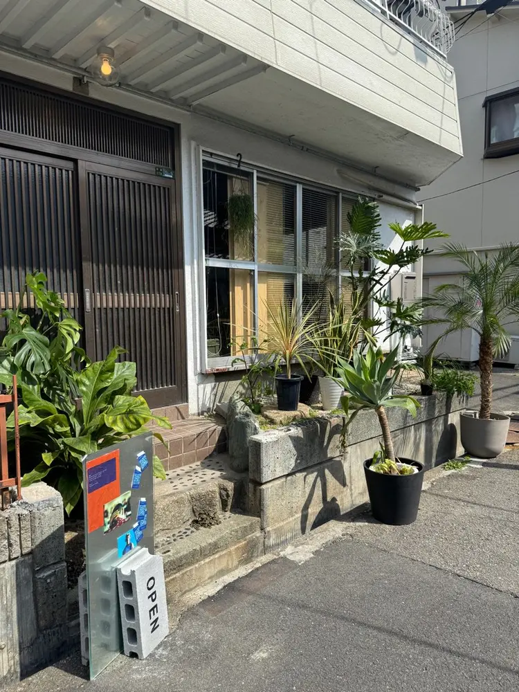 SOMEWHEREの内観・外観2