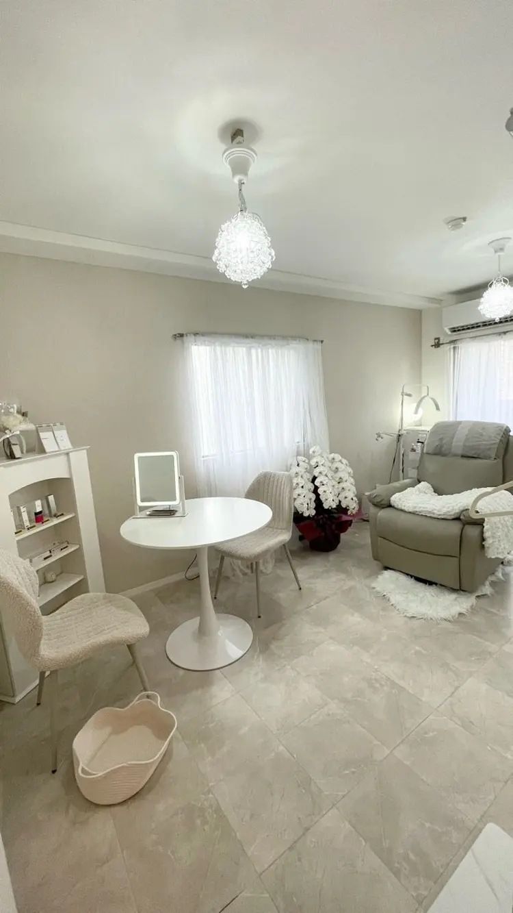 eyeslon　PUREの内観・外観2