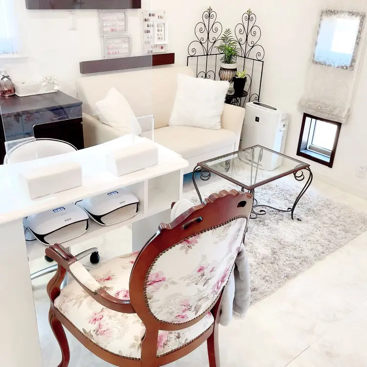 NailSalon  I-Crystalの内観・外観1