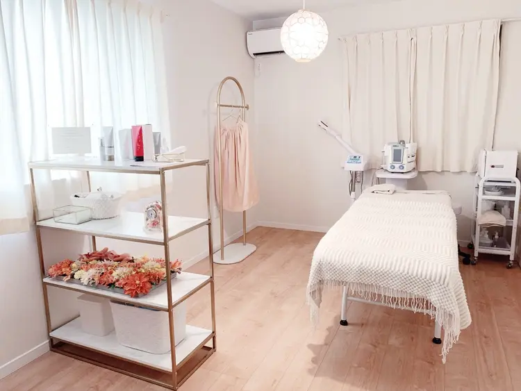 Alstroemeriaの内観・外観2